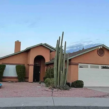 Cheerful Family Friendly Home-Heated Pool And Game Rm